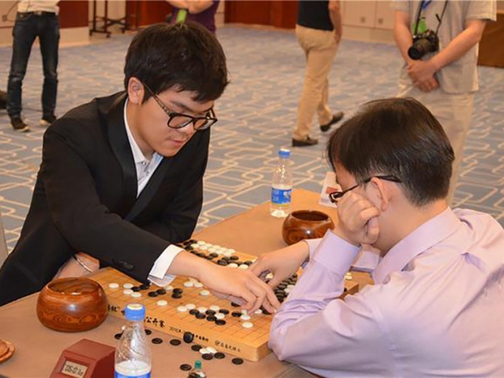 柯潔最新圍棋比賽視頻，熱血激戰(zhàn)，棋藝精湛，柯潔熱血圍棋激戰(zhàn)，棋藝精湛對(duì)決實(shí)錄